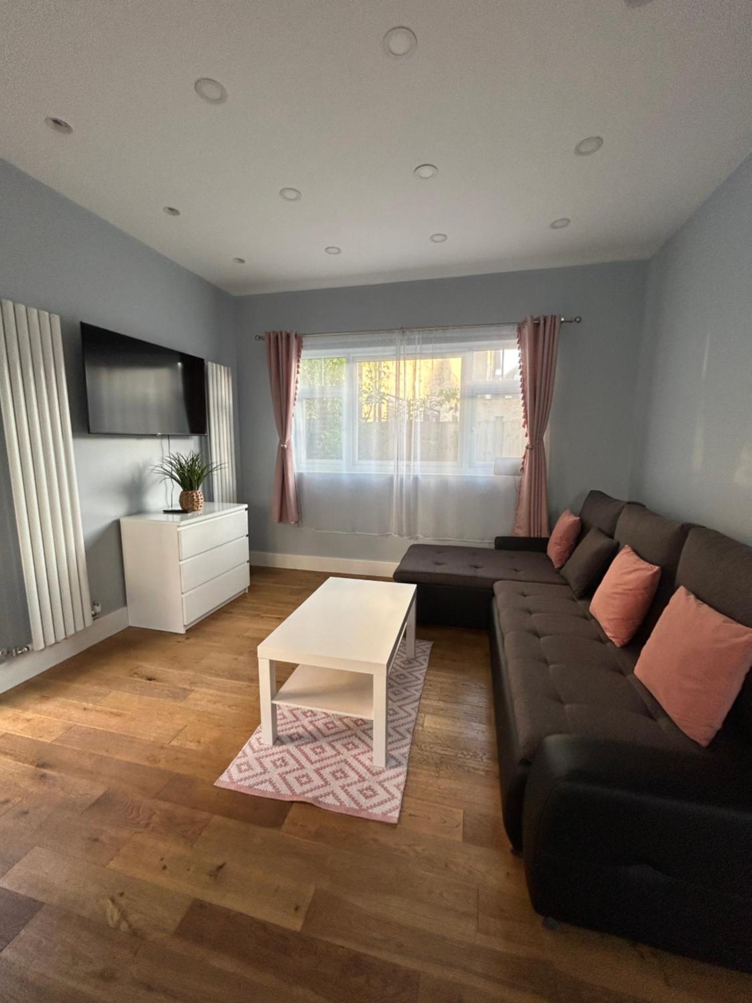 Dana'S Bungalow 홀리 외부 사진